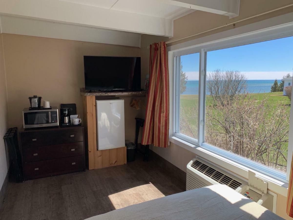 Beachfront 3* Baileys Harbor